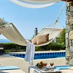 Villa Okeanides