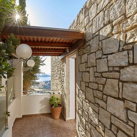 Villa Okeanides
