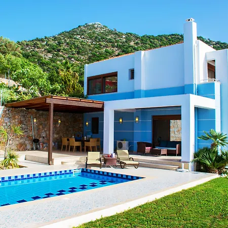 Okeanides Villa