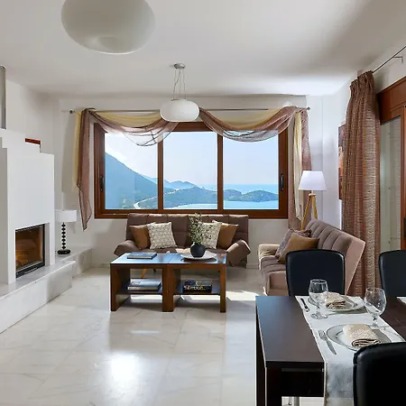 Villa Okeanides