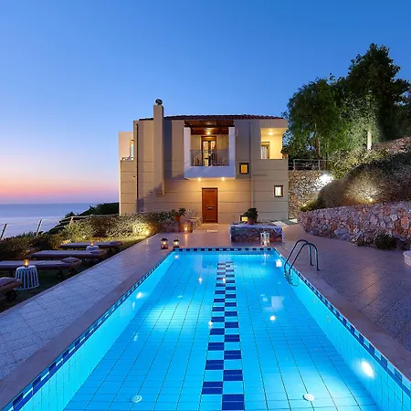 Villa Okeanides *