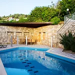 Okeanides Villa