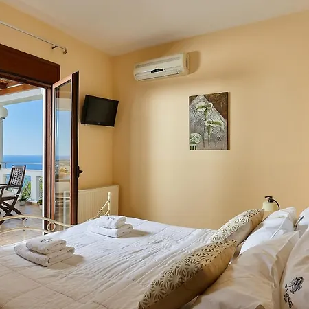 Okeanides Villa *